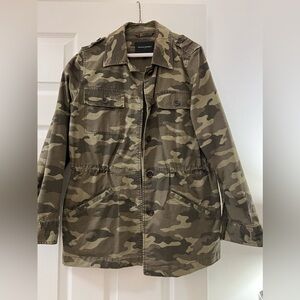 M Banana republic army print light weight jacket